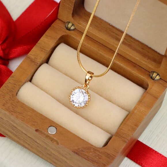 "Elegant Rose Gold Round Pendant with Large White Sparkling Stone, XPPT1866 - Picture 10 of 13